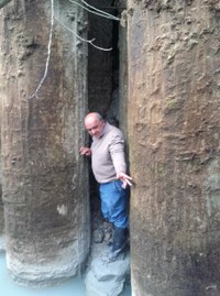 Cavità estese e continue presenti sotto la briglia esistente”