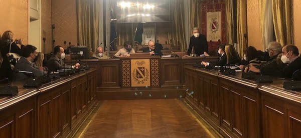 Gran Sasso Teramano. Indicazioni nette dalla Provincia al liquidatore: “Si vada all’assegnazione” ha chiesto Di Bonaventura. L’assemblea vota all’unanimità, il Comune di Pietracamela ritira la diffida.