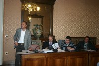 Da sin. l'Assessore Marconi, il Presidente Catarra, l'assessore all'ambiente di Roseto, Fornaciari, e l'arch. Di Giambattista della Giulianova Patrimonio alla conferenza stampa 