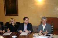 da sx Maria De Dominicis e Massimiliano Nardocci dell' ufficio scolastico provinciale e il presidente Di Sabatino