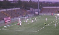 Lo striscione affisso allo stadio