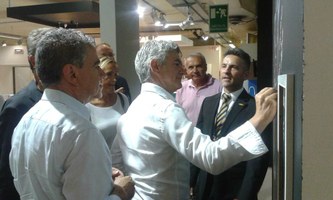 Il presidente Di Sabatino appone la sua firma 