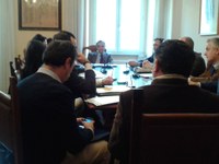 Il tavolo dell'incontro in Prefettura