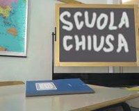 scuola chiusa.jpg
